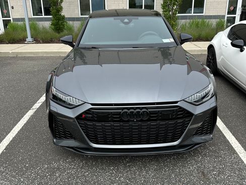 Used 2022 Audi RS 7 Sportback w/ Black Optic Package image 2