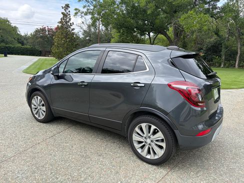 Used 2018 Buick Encore Preferred FWD image 5