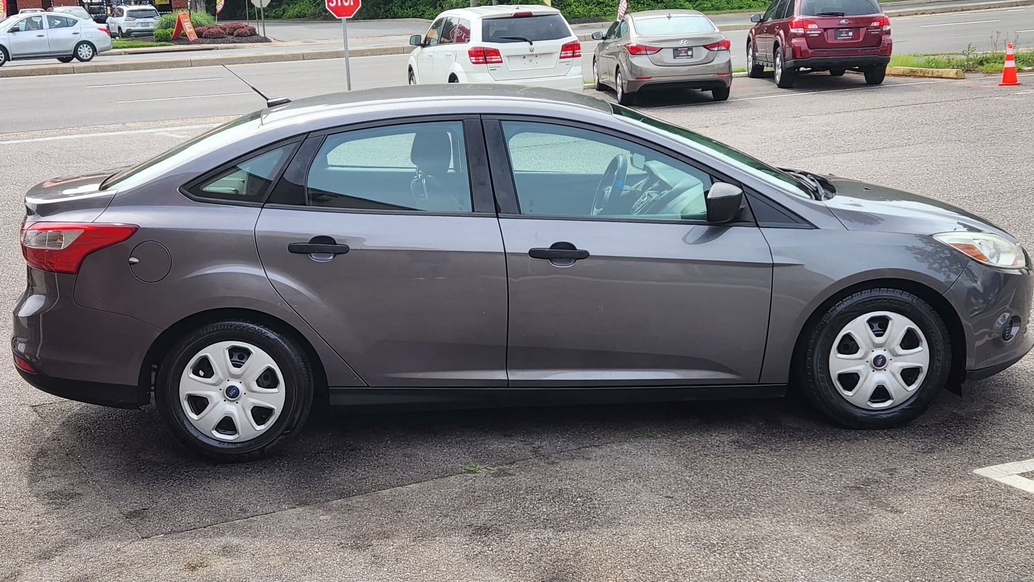 Used 2014 Ford Focus S FWD image 11