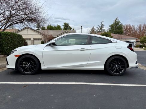Used 2020 Honda Civic Si image 1