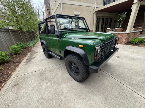 Used 1995 Land Rover Defender 90 image 1