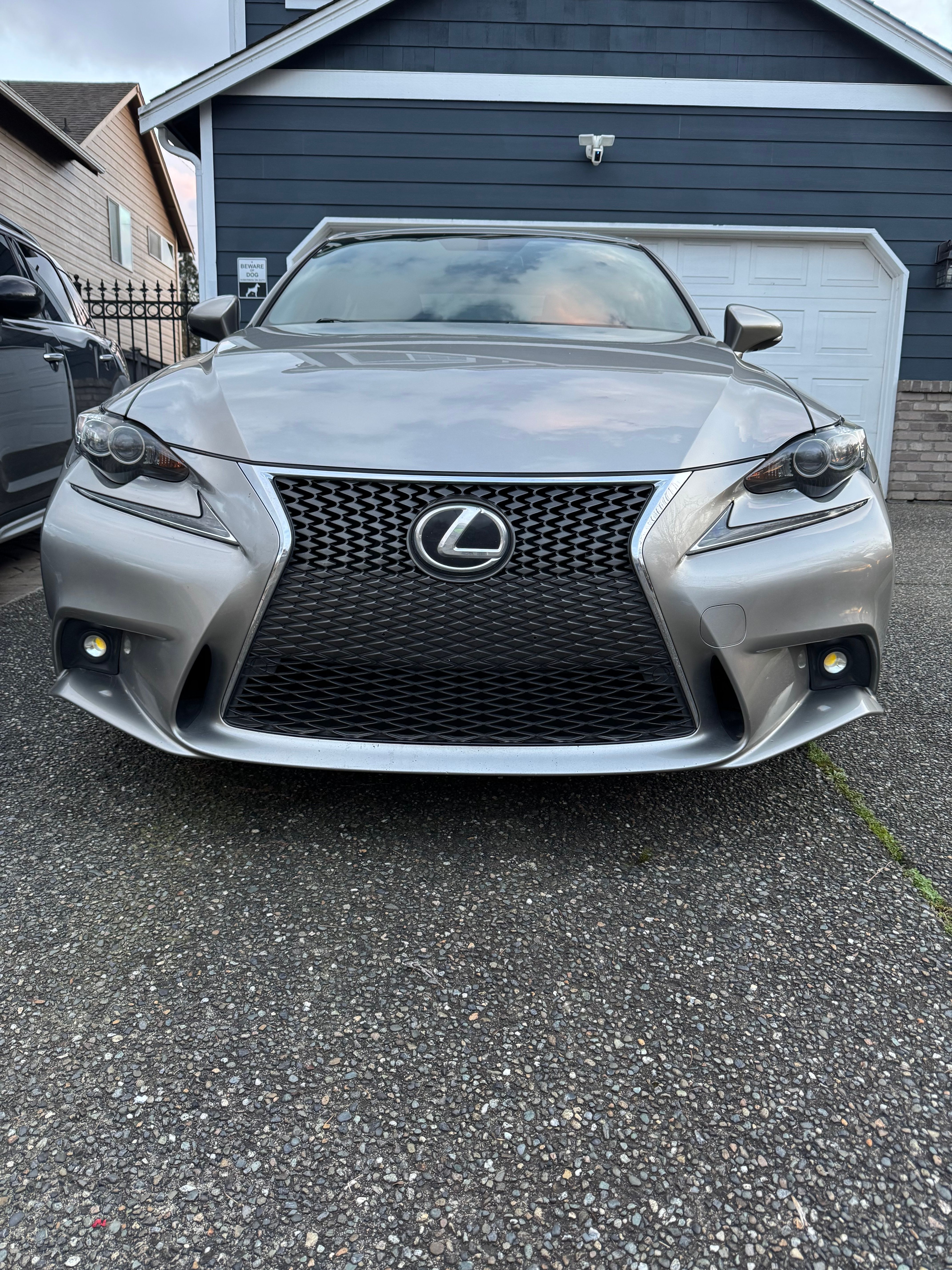Used 2016 Lexus IS 200t w/ F Sport Package RWD image 2