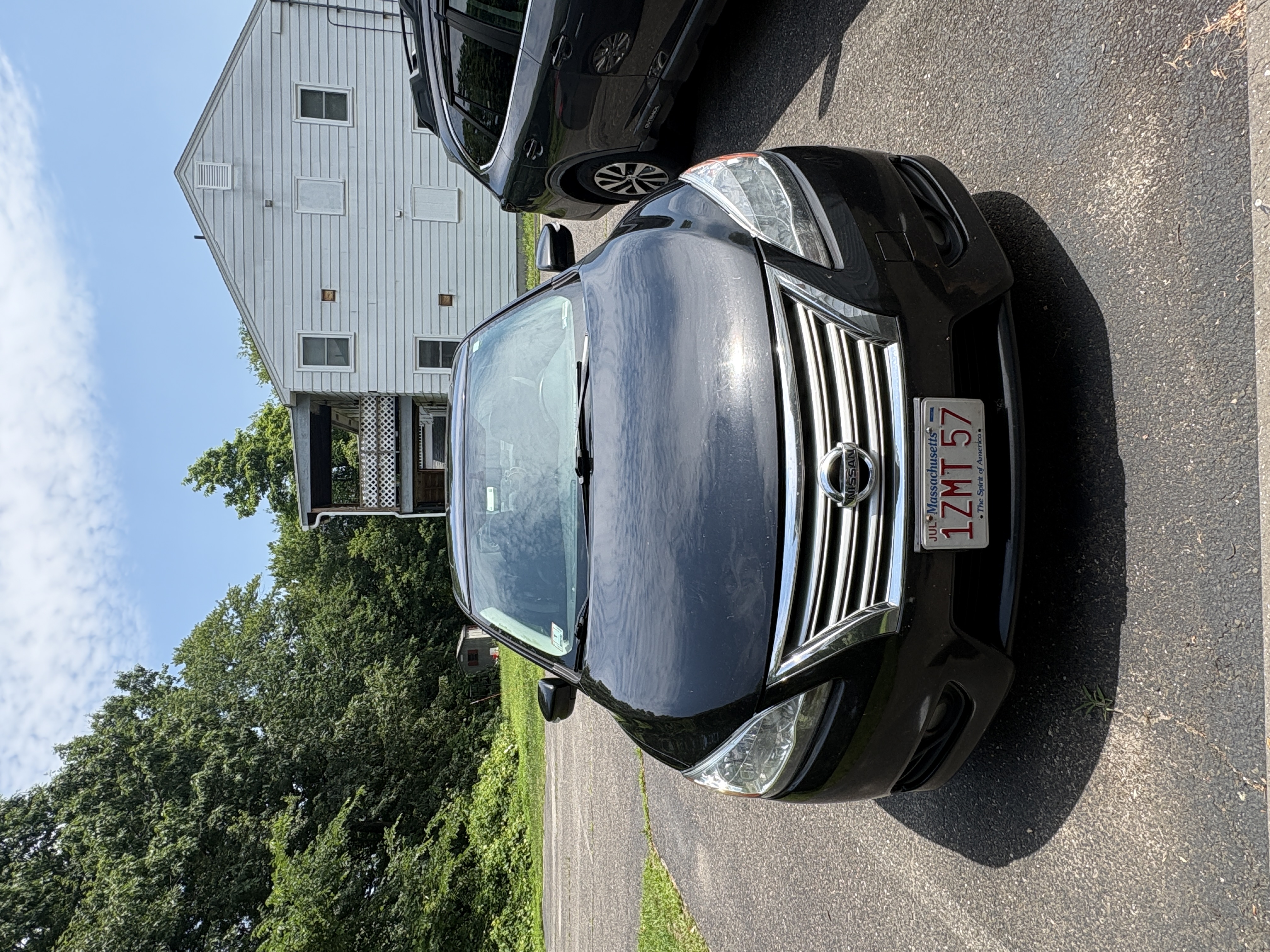 Used 2014 Nissan Sentra SL w/ Premium Package FWD image 1