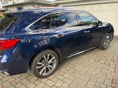 Used 2019 Acura MDX SH-AWD w/ Advance Package image 4