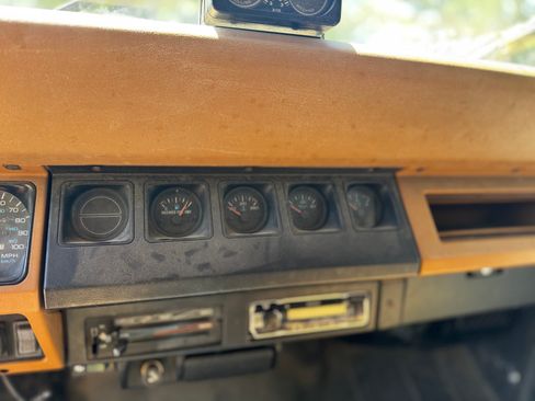 Used 1993 Jeep Wrangler 4WD image 13