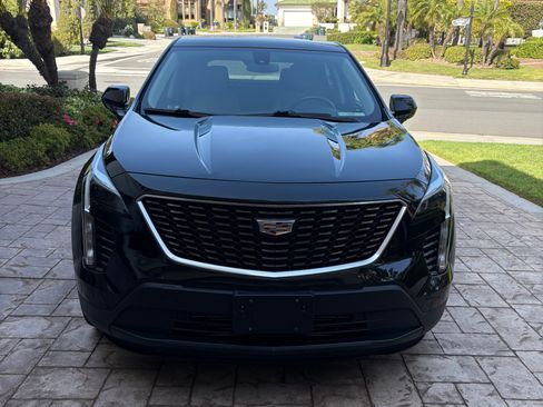Used 2019 Cadillac XT4 Luxury FWD image 4