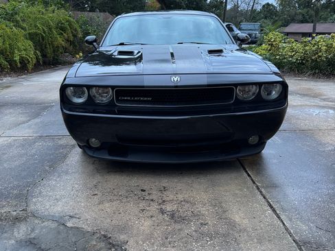Used 2010 Dodge Challenger SRT8 w/ SRT Option Group II image 5