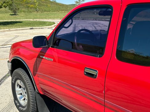 Used 1997 Toyota Tacoma 4x4 Xtracab V6 image 8
