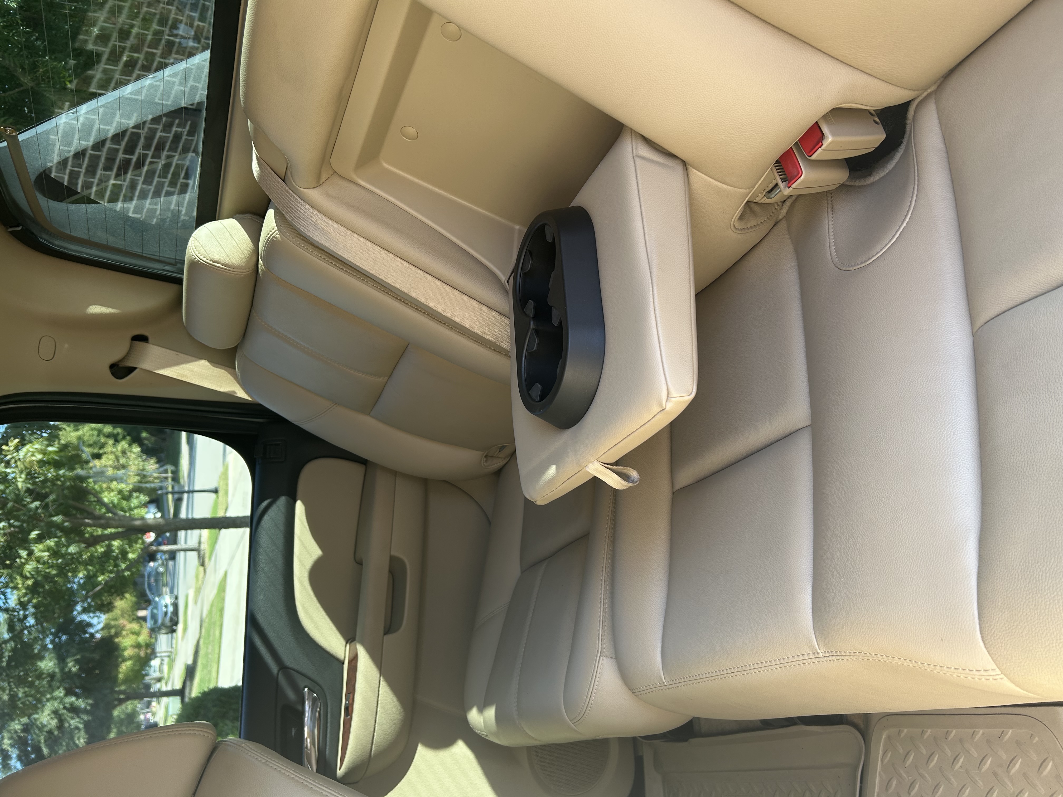 Used 2008 Chevrolet Avalanche LTZ w/ LTZ Preferred Equipment Group RWD image 9
