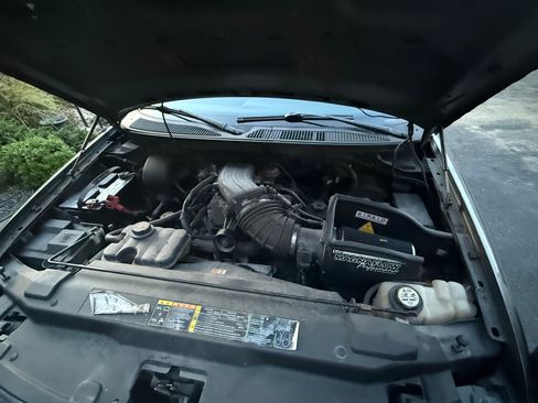 Used 2002 Ford F150 Harley-Davidson RWD image 12
