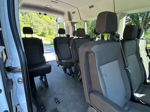 Used 2021 Ford Transit 350 XLT RWD image 15