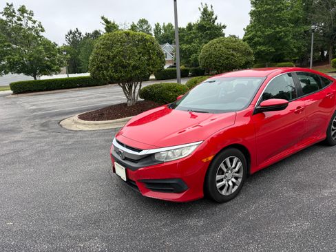 Used 2016 Honda Civic LX image 5