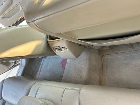 Used 2008 Cadillac DTS image 21