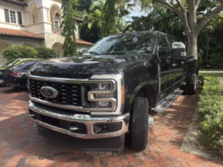 Used 2023 Ford F350 Lariat w/ Tow Technology Package AWD/4WD image 1