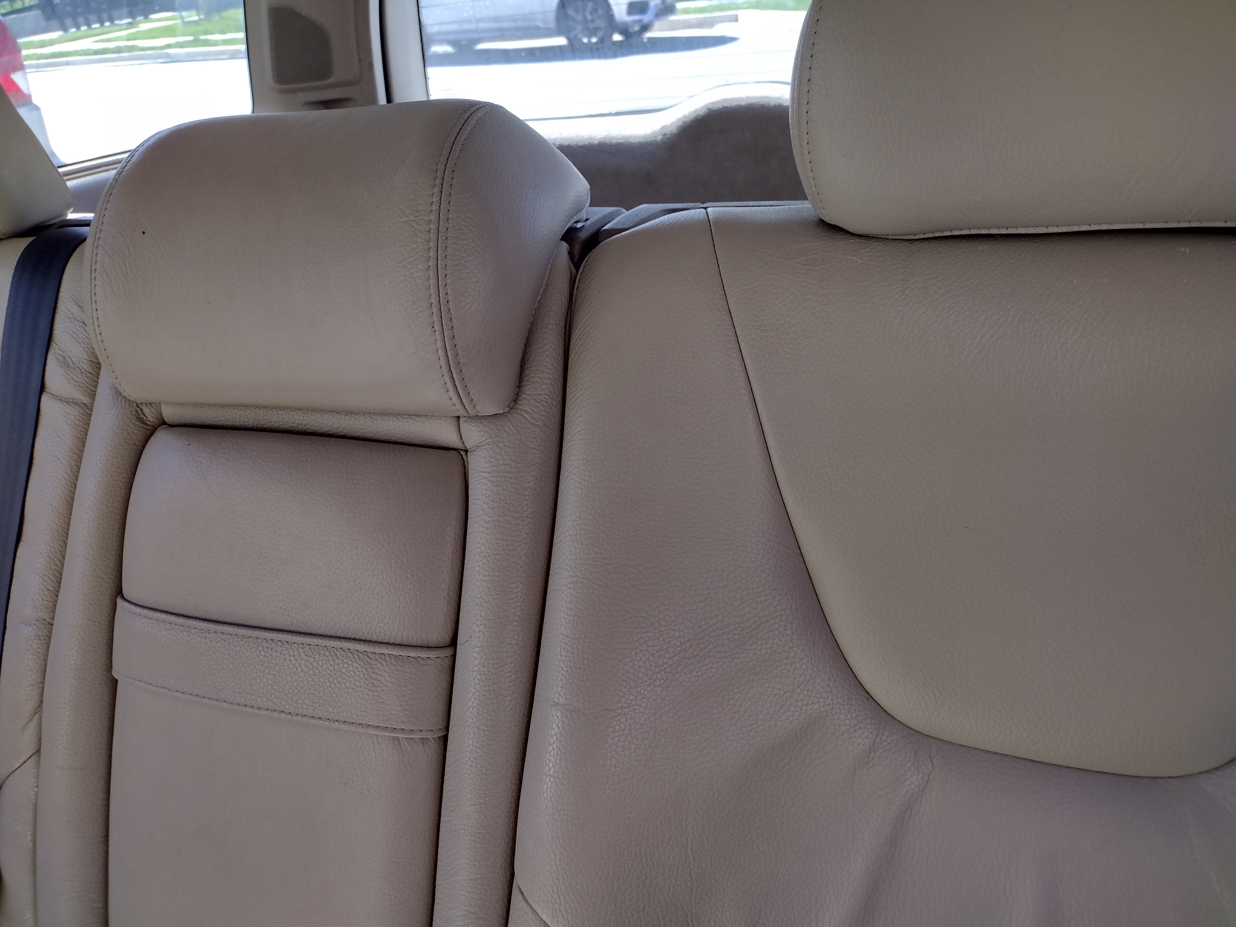 Used 2003 Volvo V70 2.4 FWD image 9