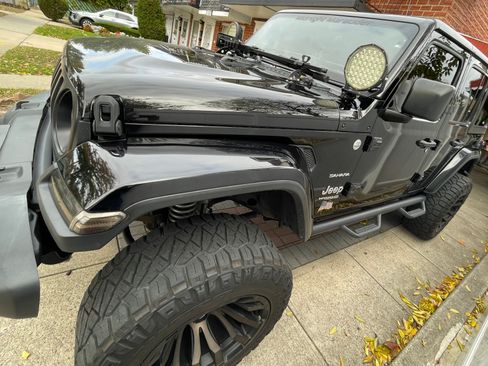 Used 2021 Jeep Wrangler Unlimited Sahara image 18