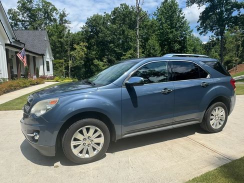 Used 2011 Chevrolet Equinox LT w/ Chrome Appearance Package FWD image 10