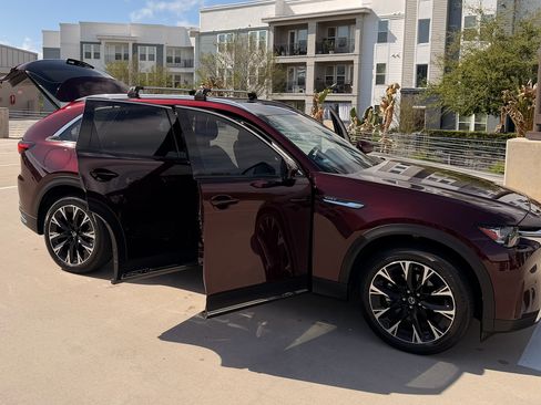 Used 2024 MAZDA CX-90 Plug-In Hybrid w/ Premium Plus image 8