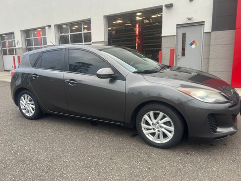 Used 2012 MAZDA MAZDA3 i Grand Touring w/ Tech Pkg image 5