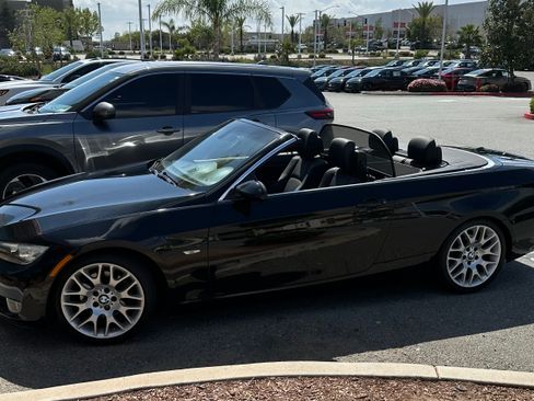 Used 2009 BMW 328i Convertible image 12