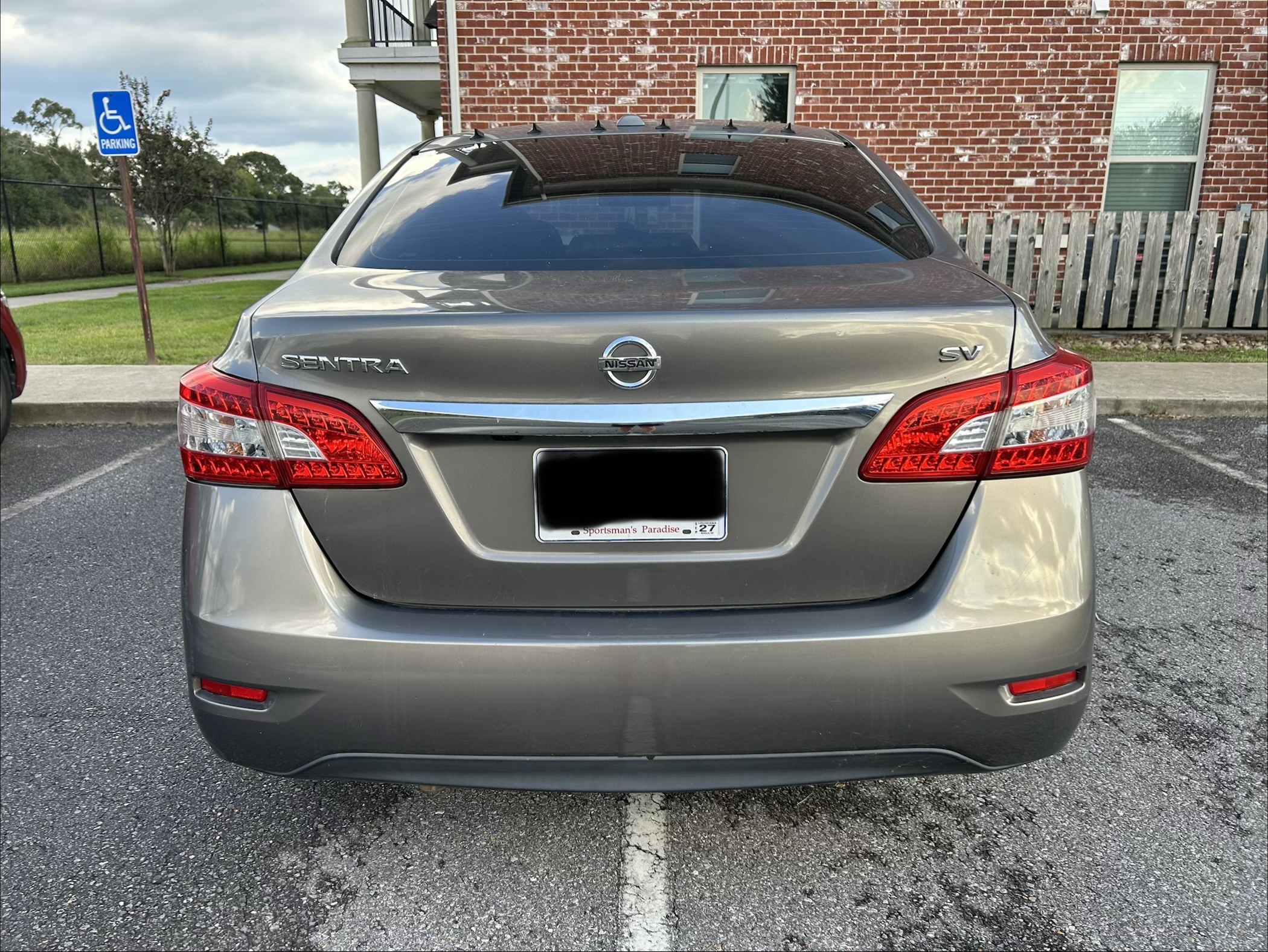 Used 2015 Nissan Sentra SV FWD image 5