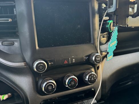 Used 2020 RAM 3500 Tradesman w/ Chrome Appearance Group AWD/4WD image 11