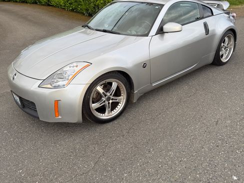 Used 2003 Nissan 350Z Touring RWD image 1