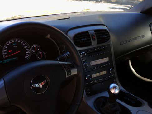 Used 2007 Chevrolet Corvette Z06 w/ Preferred Equipment Group image 10