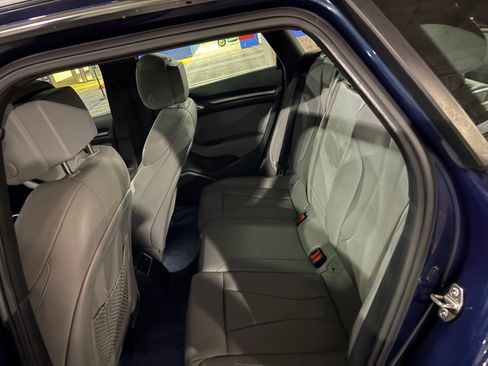 Used 2018 Audi A3 e-tron Premium Plus w/ Technology Package FWD image 6