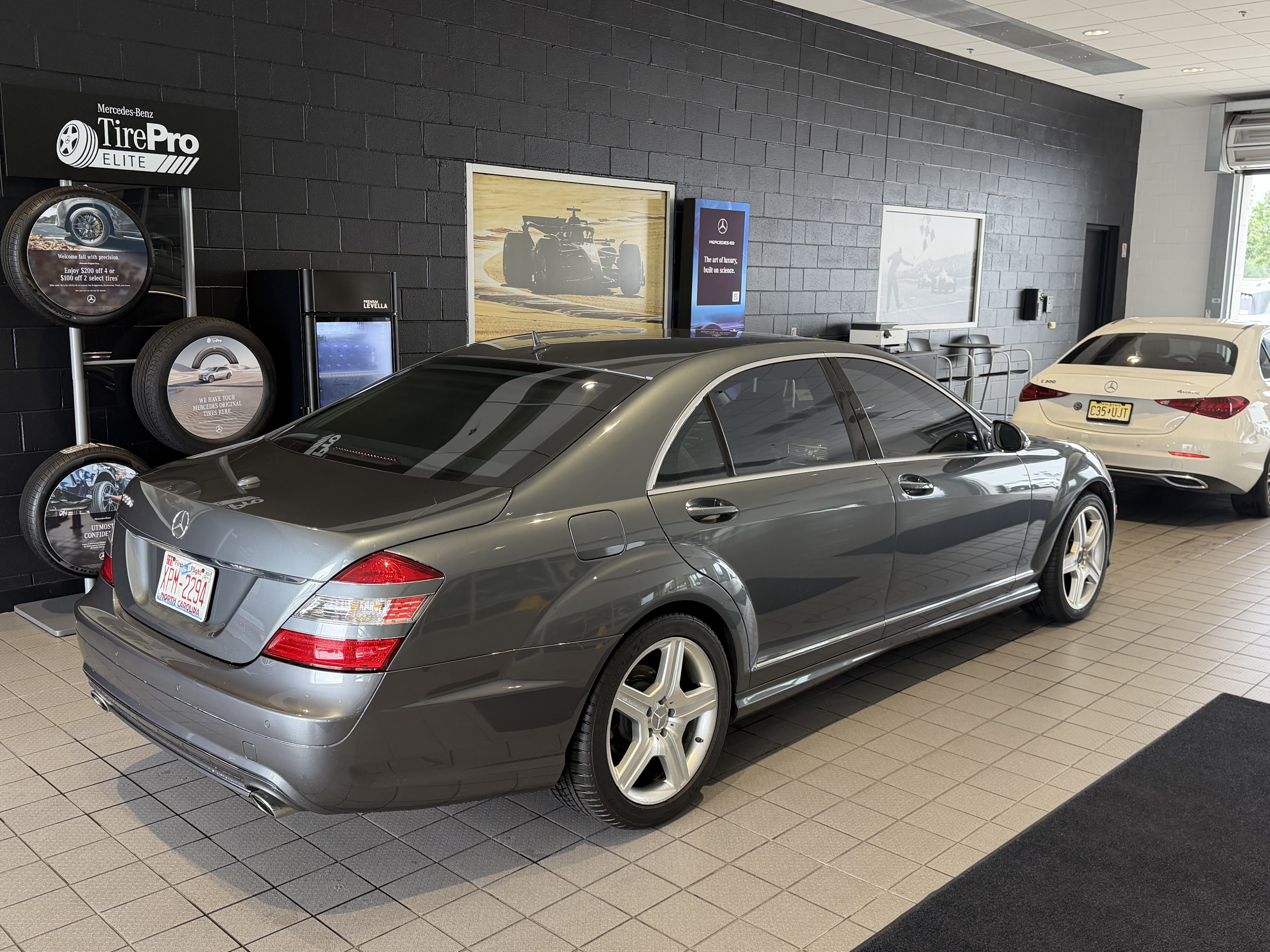 Used 2007 Mercedes-Benz S 550 image 13