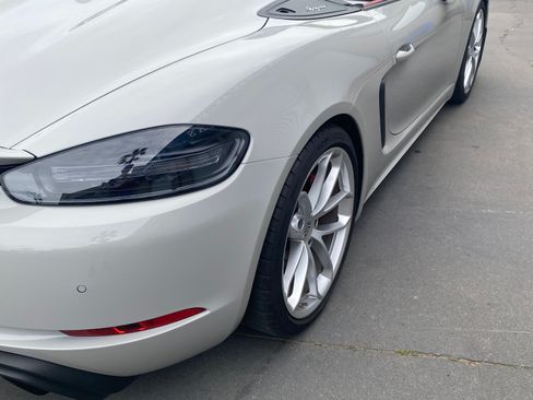 Used 2022 Porsche 718 Boxster Spyder image 6