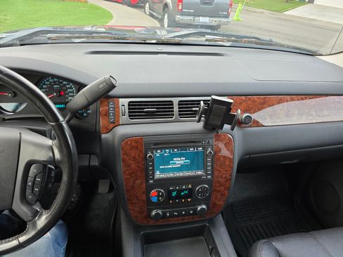 Used 2008 Chevrolet Silverado 1500 LTZ w/ Max Trailering Pack image 22