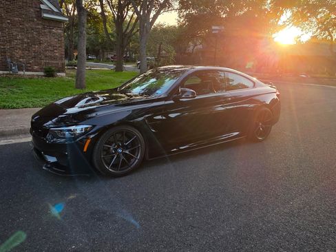 Used 2019 BMW M4 CS w/ Executive Package image 2