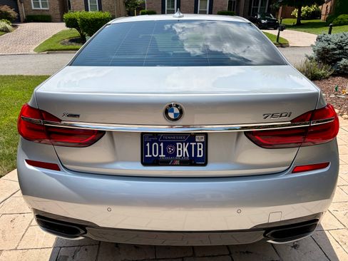 Used 2019 BMW 750i xDrive w/ Executive Package AWD/4WD image 5