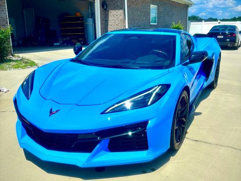 Used 2024 Chevrolet Corvette Z06 image 2