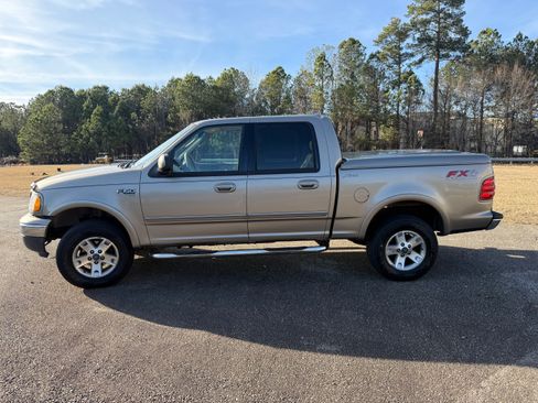 Used 2002 Ford F150 Short Bed 4D image 5