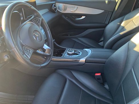Used 2019 Mercedes-Benz GLC 300 image 5