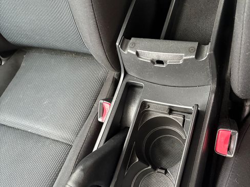 Used 2010 MAZDA MAZDA3 i Touring image 13