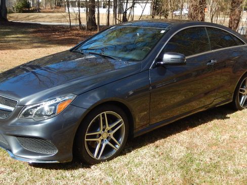 Used 2016 Mercedes-Benz E 400 4MATIC Coupe image 21