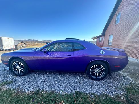 Used 2019 Dodge Challenger GT w/ Plus Package image 8