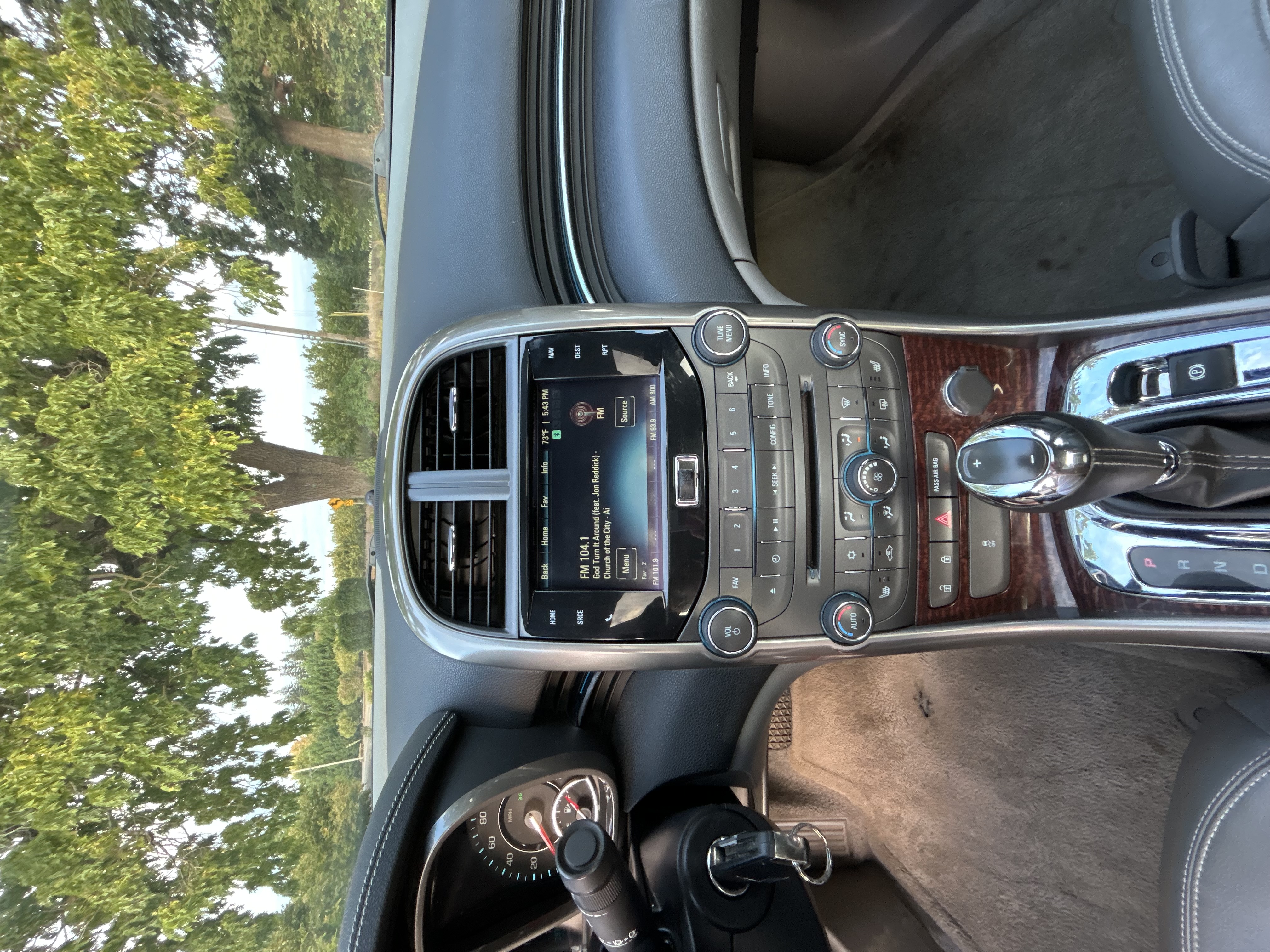 Used 2013 Chevrolet Malibu Eco w/ Navigation Package FWD image 4