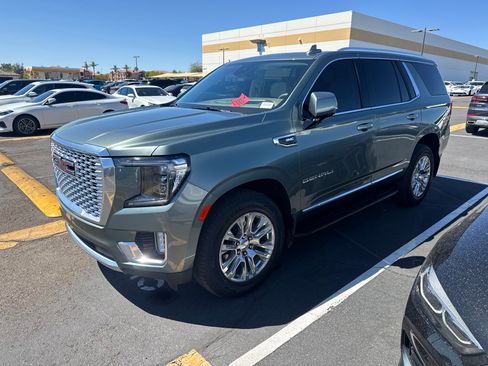 Used 2023 GMC Yukon Denali image 6