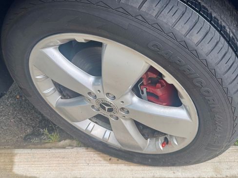 Used 2010 Mercedes-Benz ML 350 4MATIC image 4