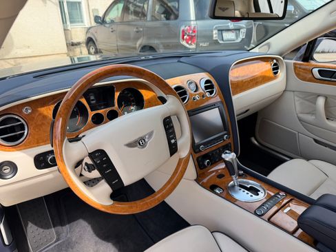 Used 2013 Bentley Flying Spur Flying Spur image 9