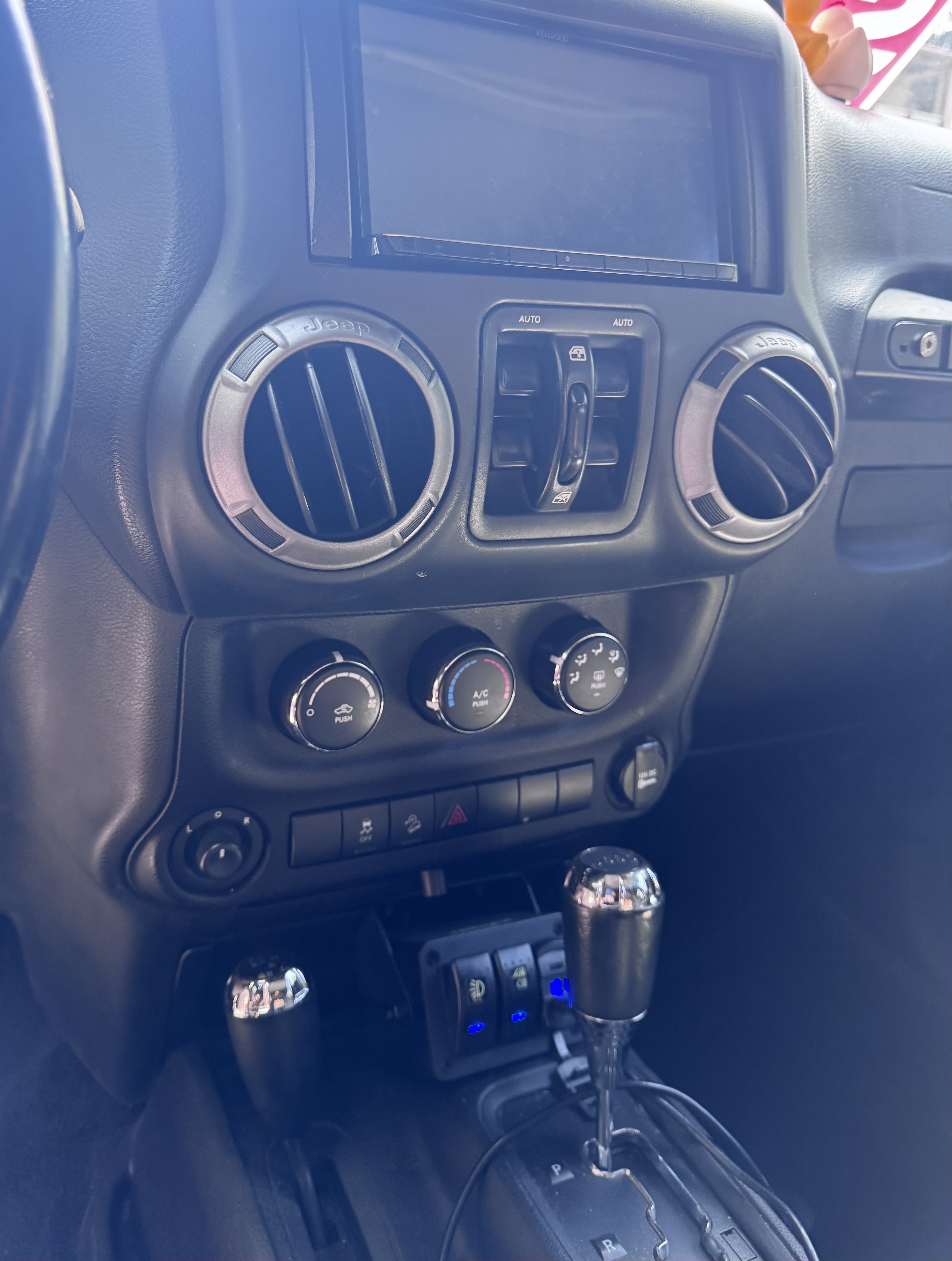 Used 2017 Jeep Wrangler Unlimited Sport w/ Quick Order Package 24S AWD/4WD image 9