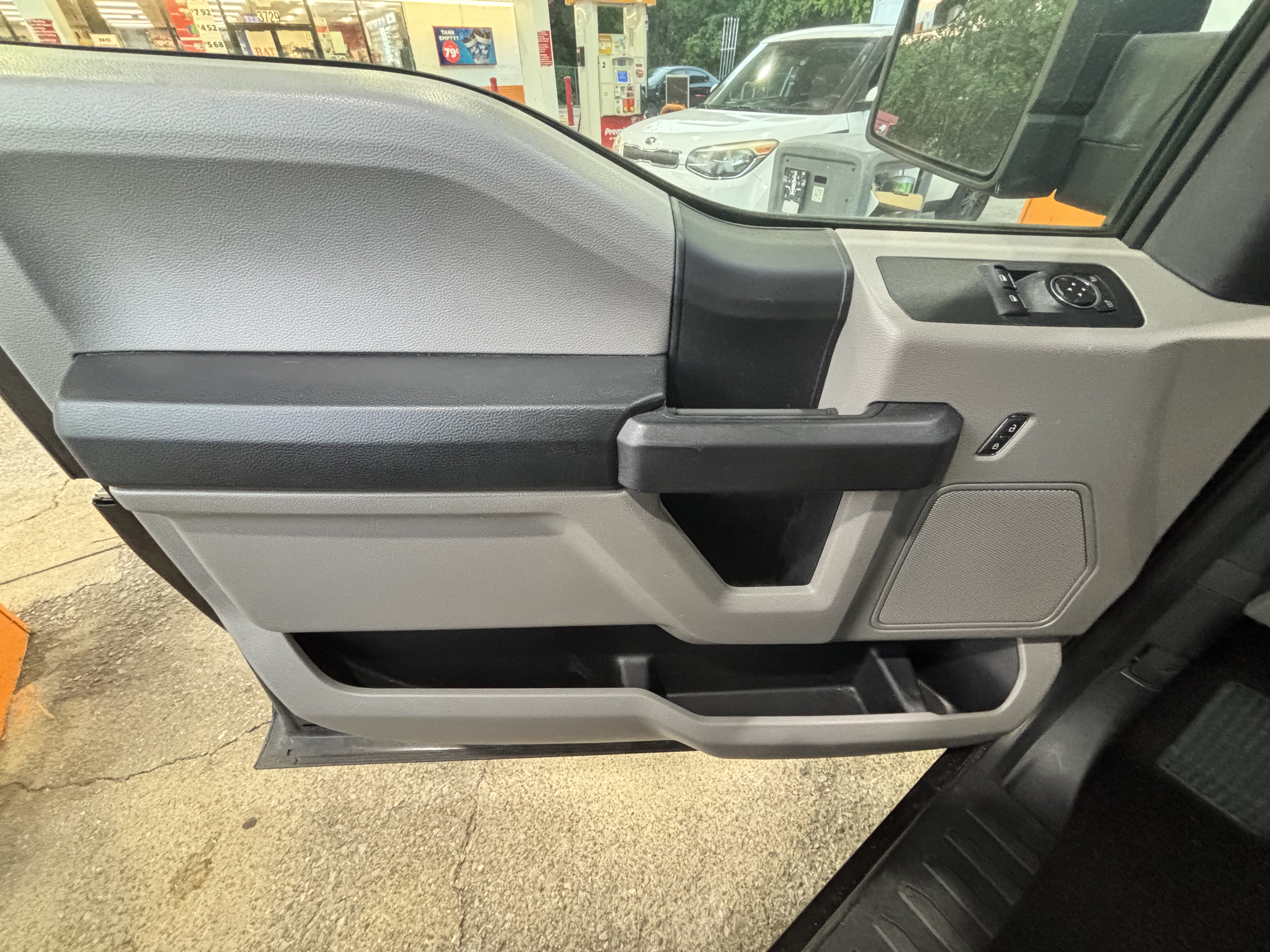 Used 2020 Ford F150 XL w/ Equipment Group 101A Mid RWD image 12