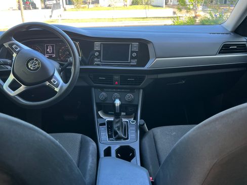 Used 2019 Volkswagen Jetta S w/ Driver Assistance Package FWD image 8