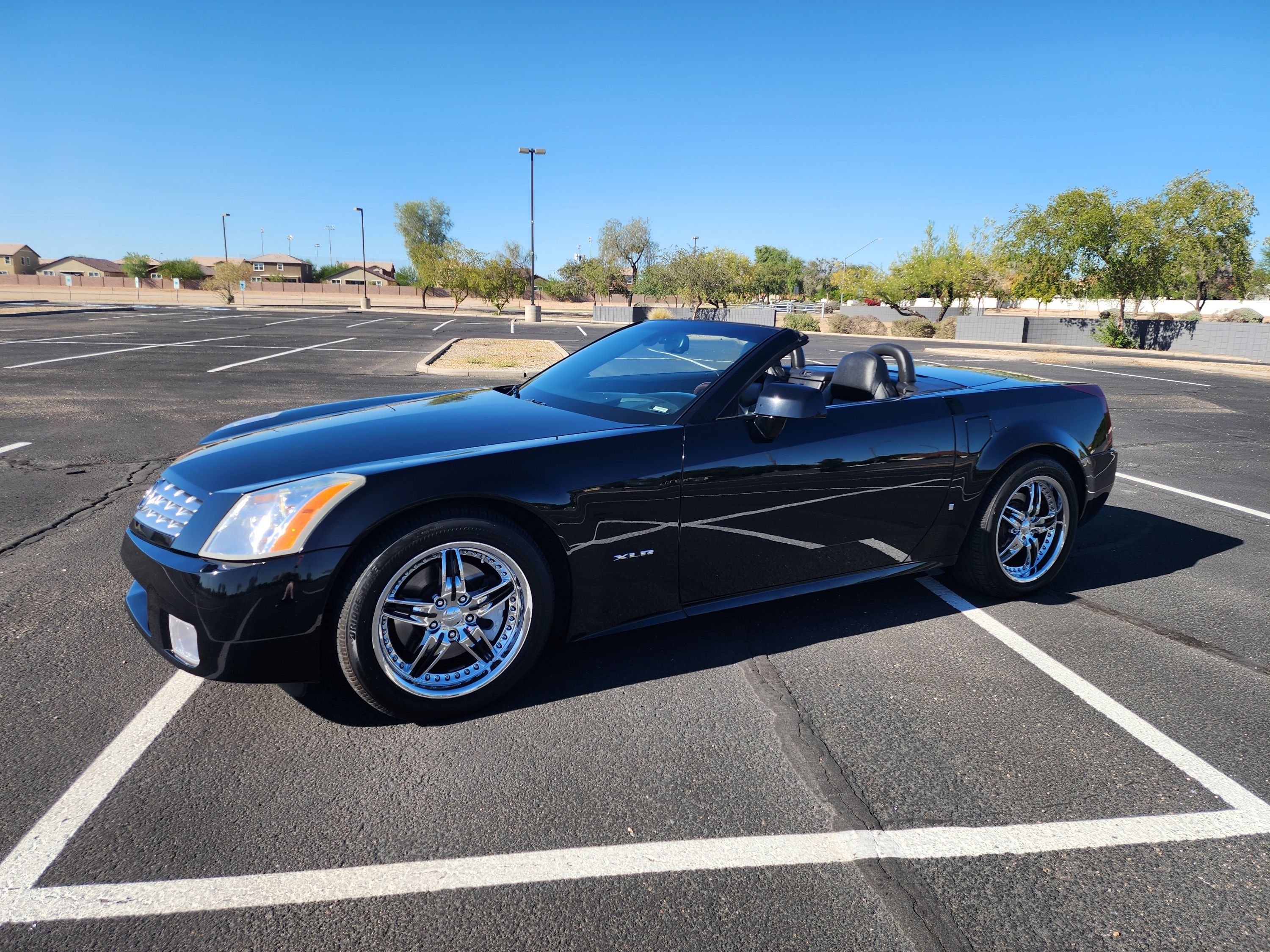 Used 2008 Cadillac XLR RWD image 8