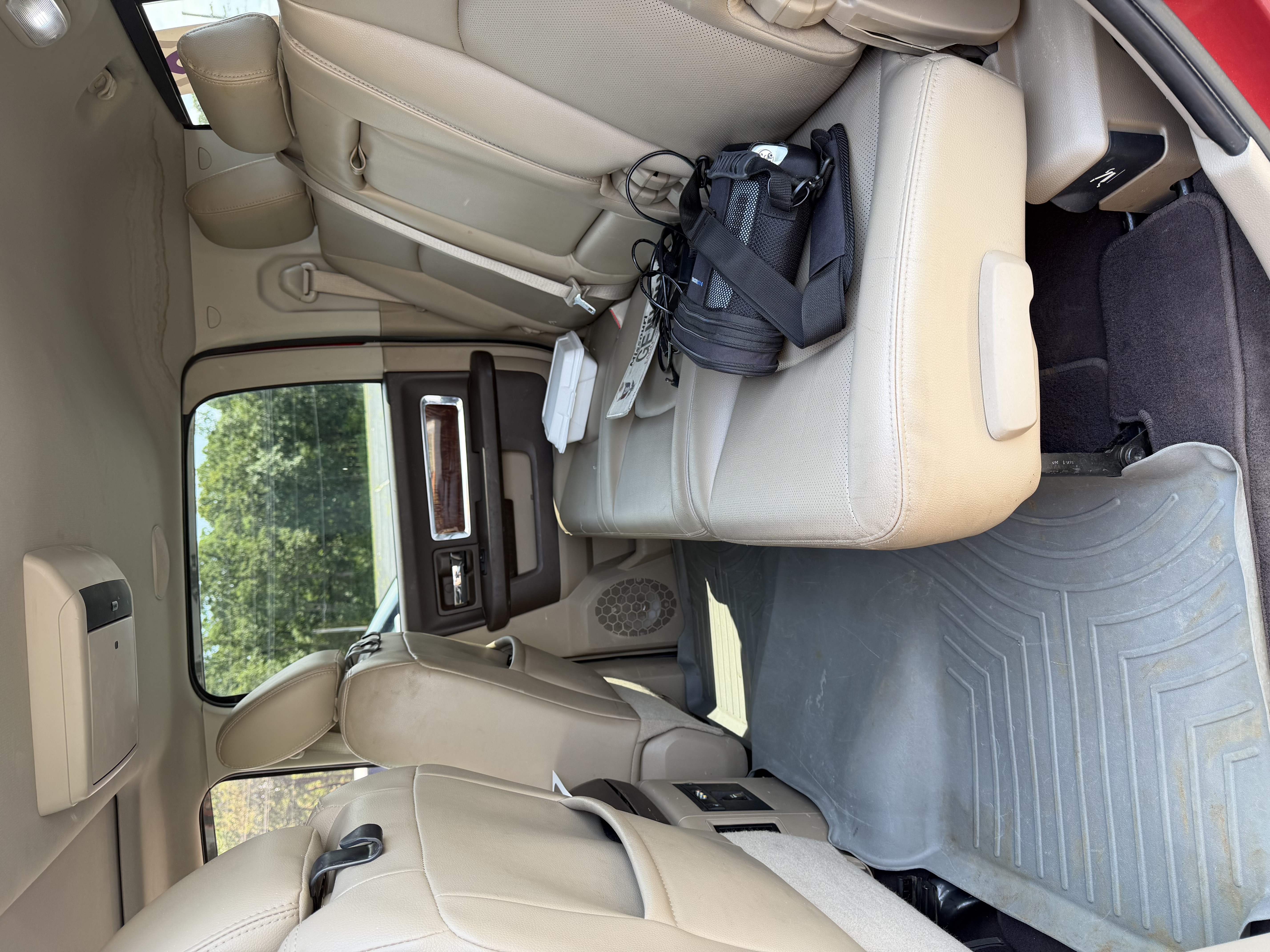 Used 2011 RAM 2500 Laramie w/ HD Snow Plow Prep Group AWD/4WD image 10