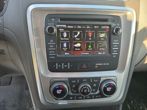 Used 2013 GMC Acadia SLT image 5